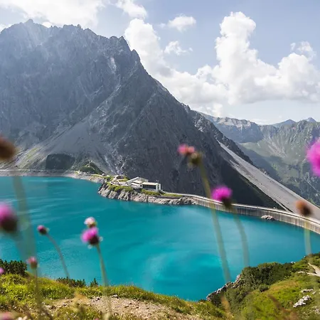 Апартаменты Montanara *